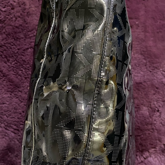 Michael Kors Tote - Picture 5 of 6